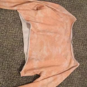 Long sleeve crop top